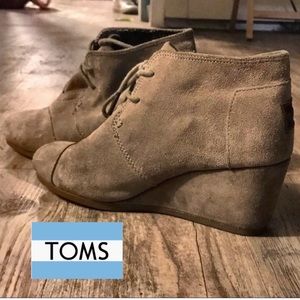 Toms Wedge Booties